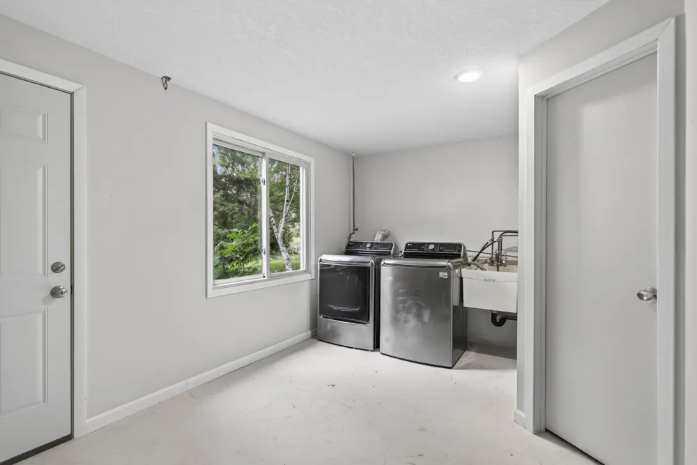 2250 Van Sloun Road Chaska, MN 55318