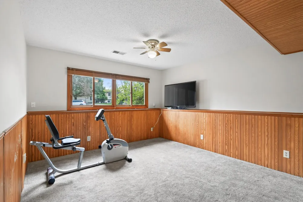 2250 Van Sloun Road Chaska, MN 55318