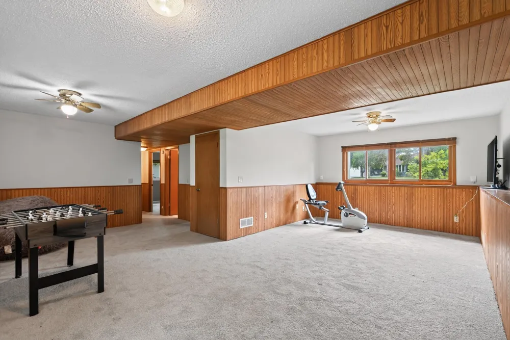 2250 Van Sloun Road Chaska, MN 55318