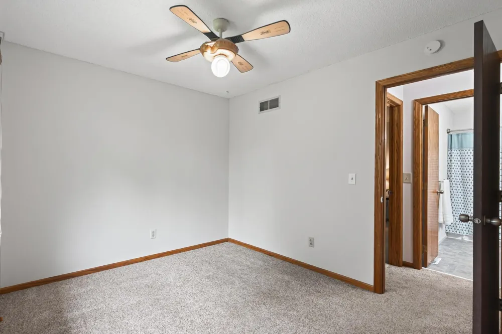 2250 Van Sloun Road Chaska, MN 55318