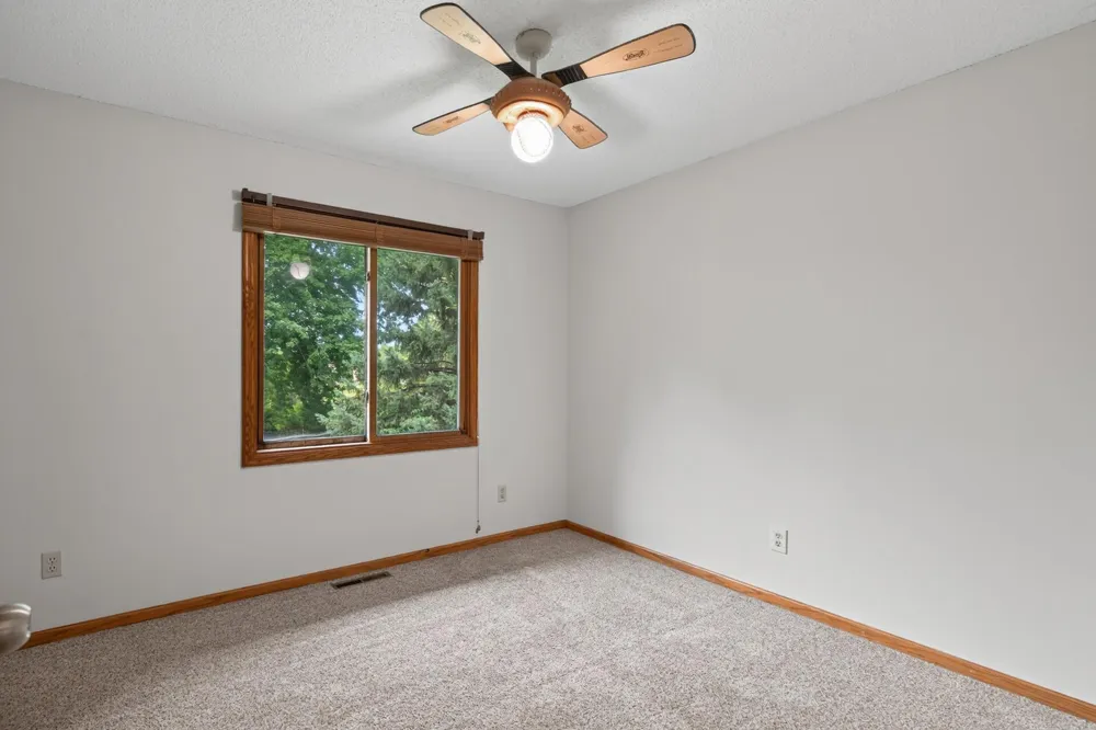 2250 Van Sloun Road Chaska, MN 55318