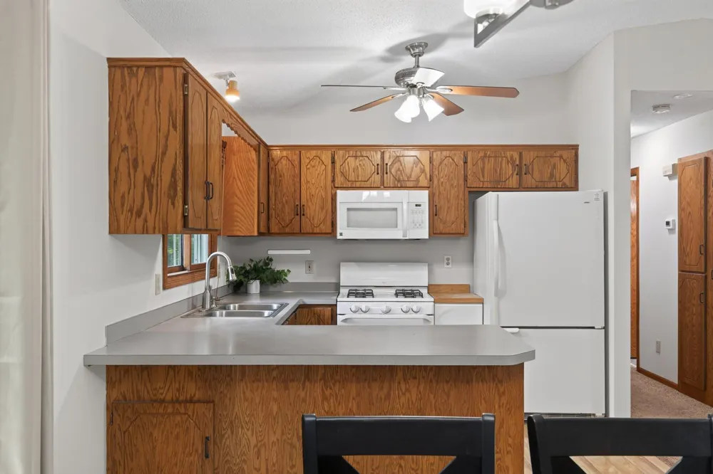 2250 Van Sloun Road Chaska, MN 55318