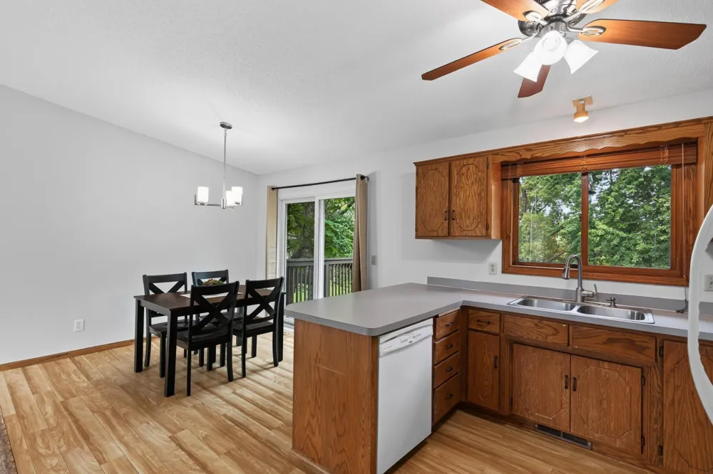 2250 Van Sloun Road Chaska, MN 55318