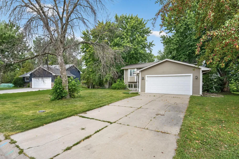 2250 Van Sloun Road Chaska, MN 55318