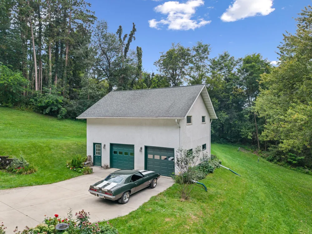 13611 State 16 Houston, MN 55943