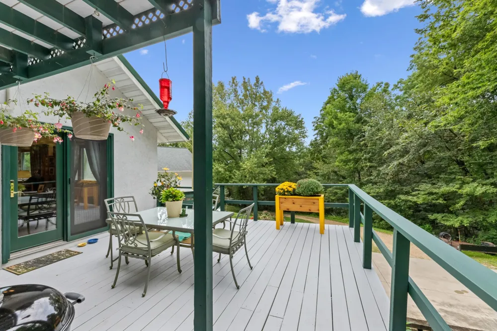13611 State 16 Houston, MN 55943