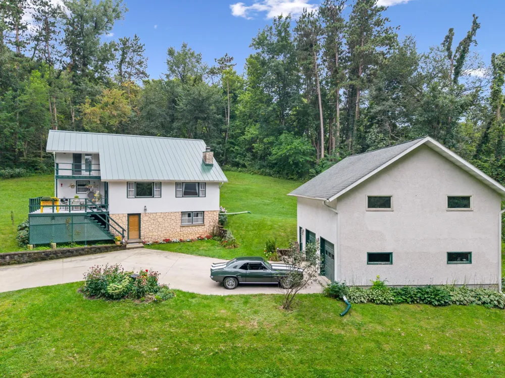 13611 State 16 Houston, MN 55943