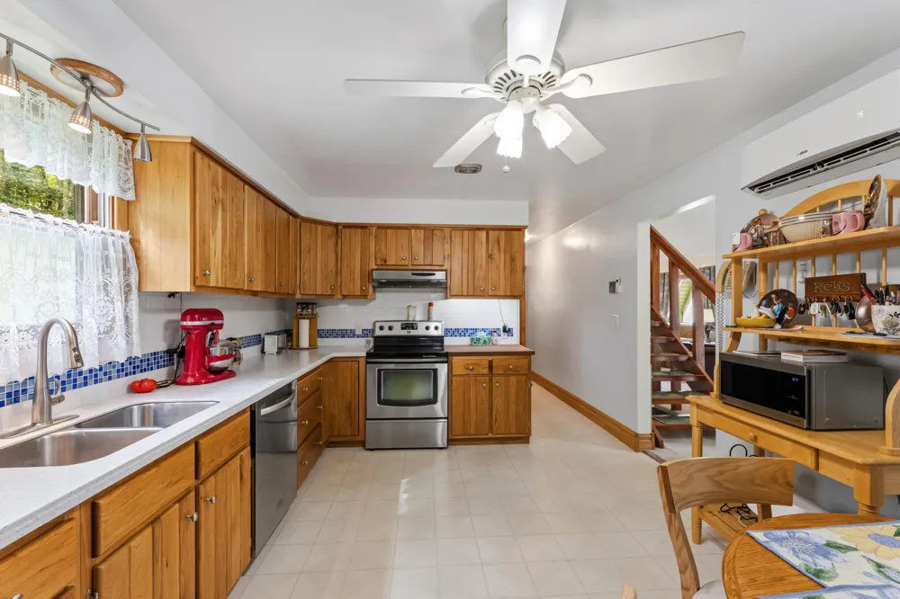 13611 State 16 Houston, MN 55943