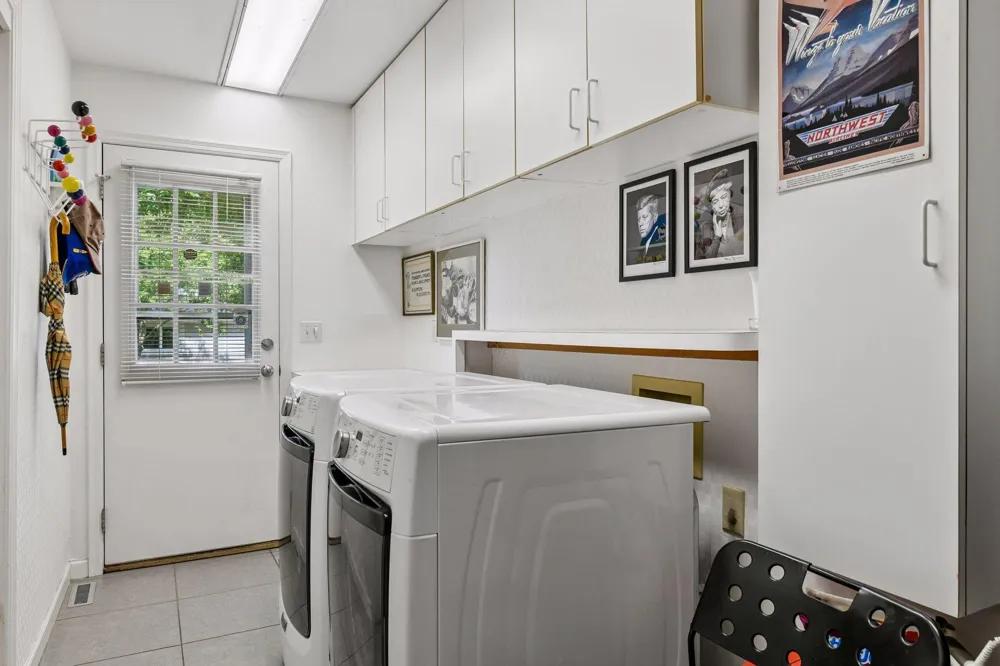 830 Edgemoor Drive Hopkins, MN 55305