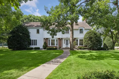830 Edgemoor Drive