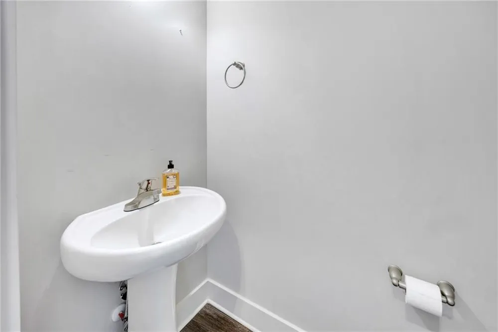 5120 Arnold Covington, GA 30014