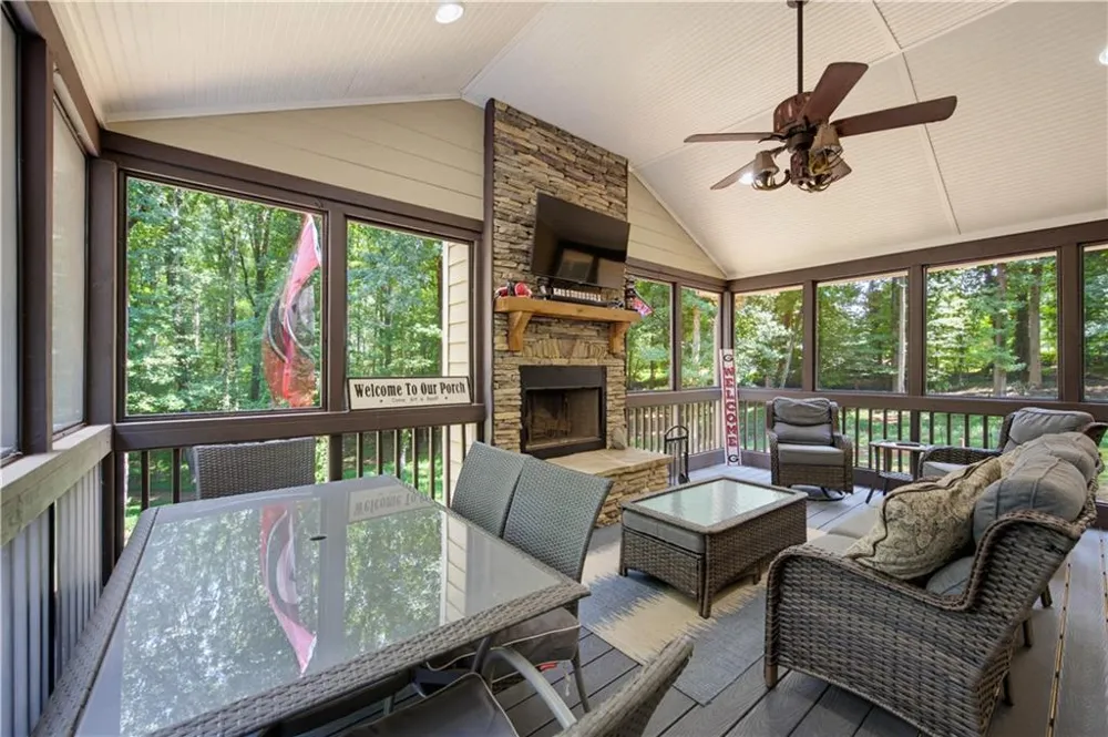 3744 Tanners Mill Road Gainesville, GA 30507