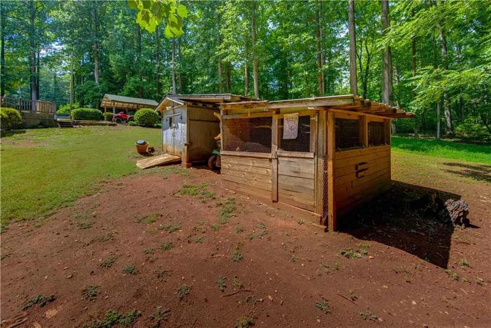 3744 Tanners Mill Road Gainesville, GA 30507