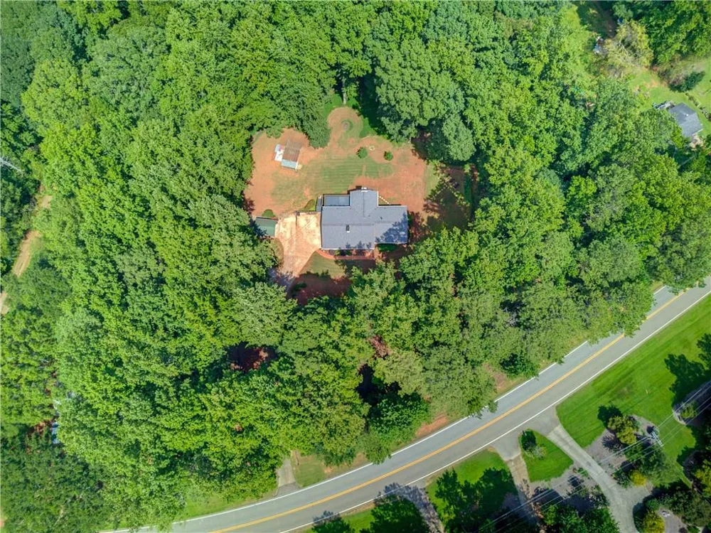 3744 Tanners Mill Road Gainesville, GA 30507