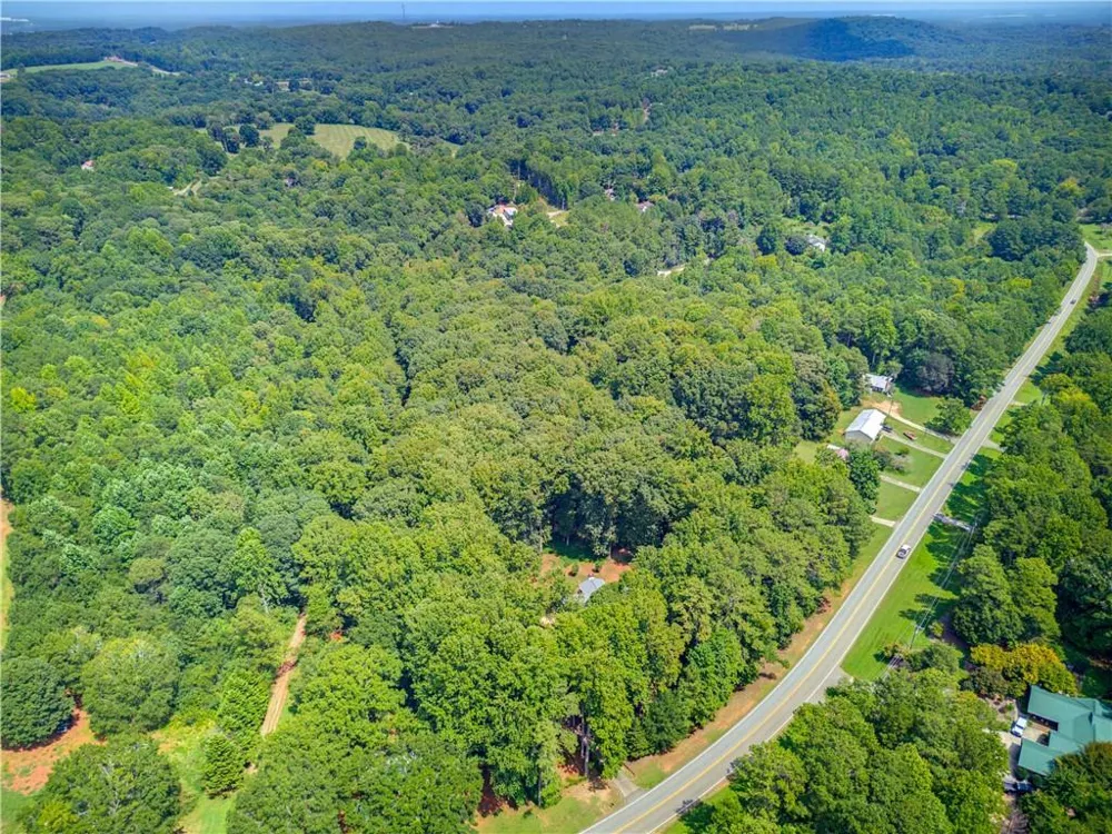 3744 Tanners Mill Road Gainesville, GA 30507