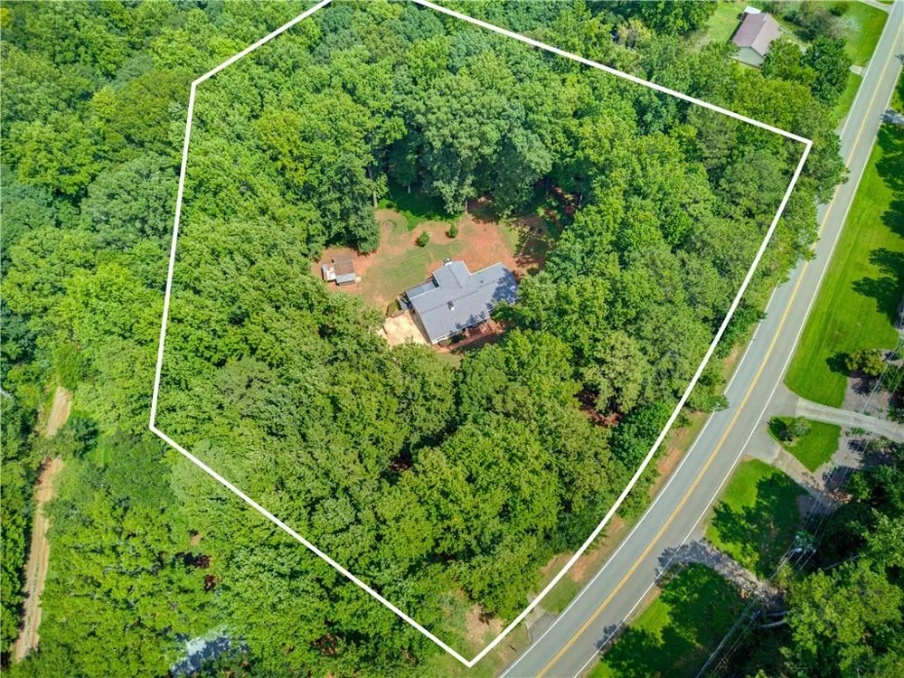 3744 Tanners Mill Road Gainesville, GA 30507