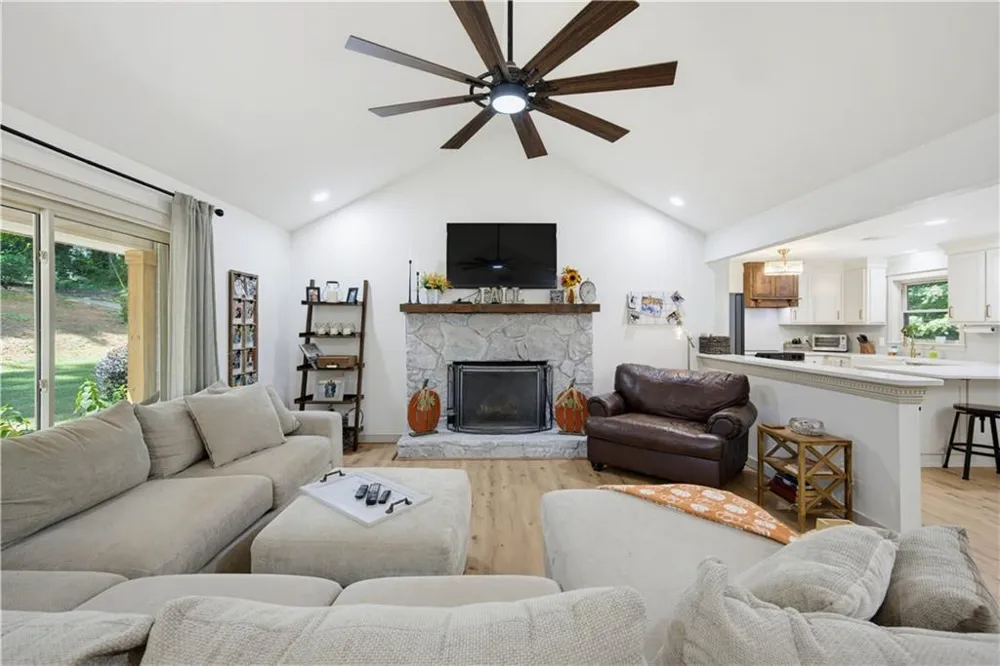 3744 Tanners Mill Road Gainesville, GA 30507