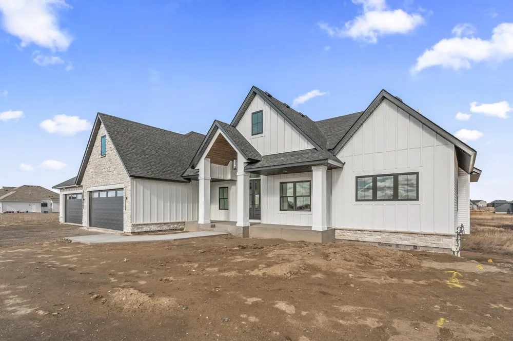 2987 154th Lane NE Ham Lake, MN 55304