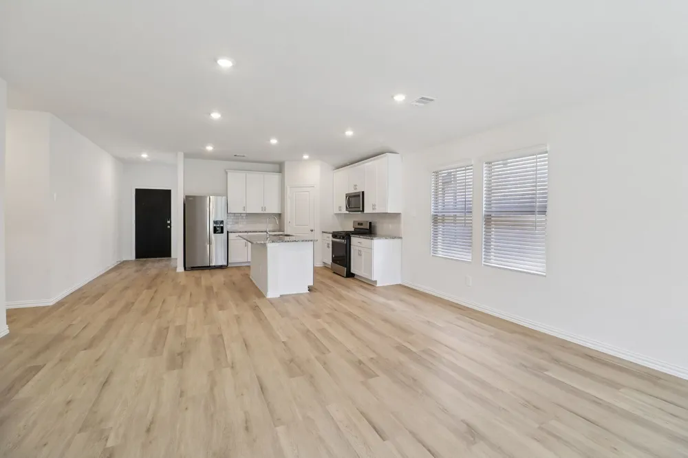 2112 Longchamp Lane Seagoville, TX 75159