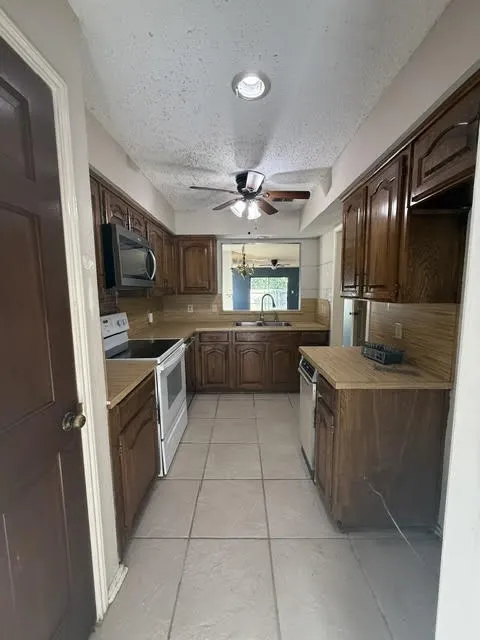 406 S Fannin Street #D Rockwall, TX 75087