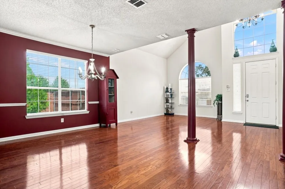 1915 Ledgemont Court Allen, TX 75013