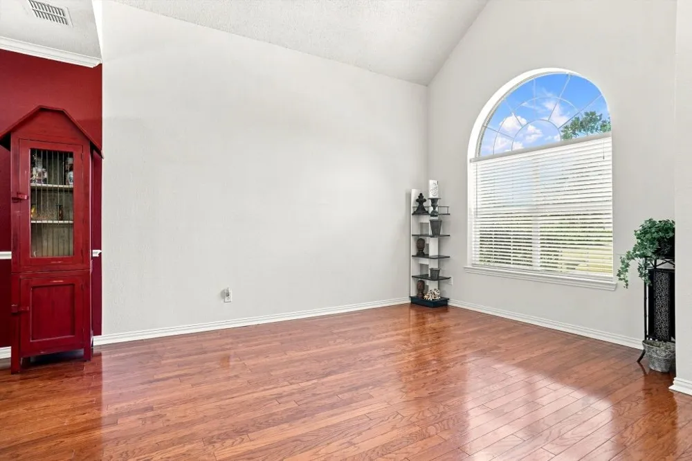 1915 Ledgemont Court Allen, TX 75013
