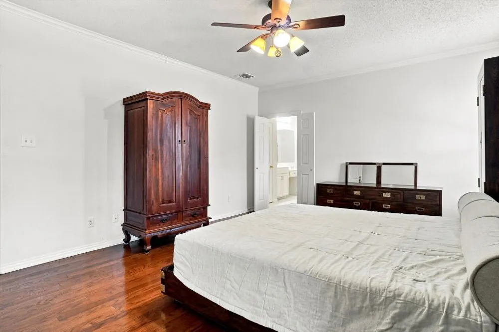 1915 Ledgemont Court Allen, TX 75013