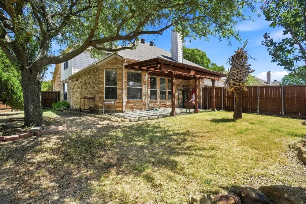 1915 Ledgemont Court Allen, TX 75013