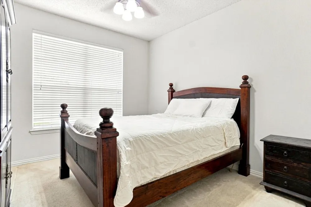 1915 Ledgemont Court Allen, TX 75013