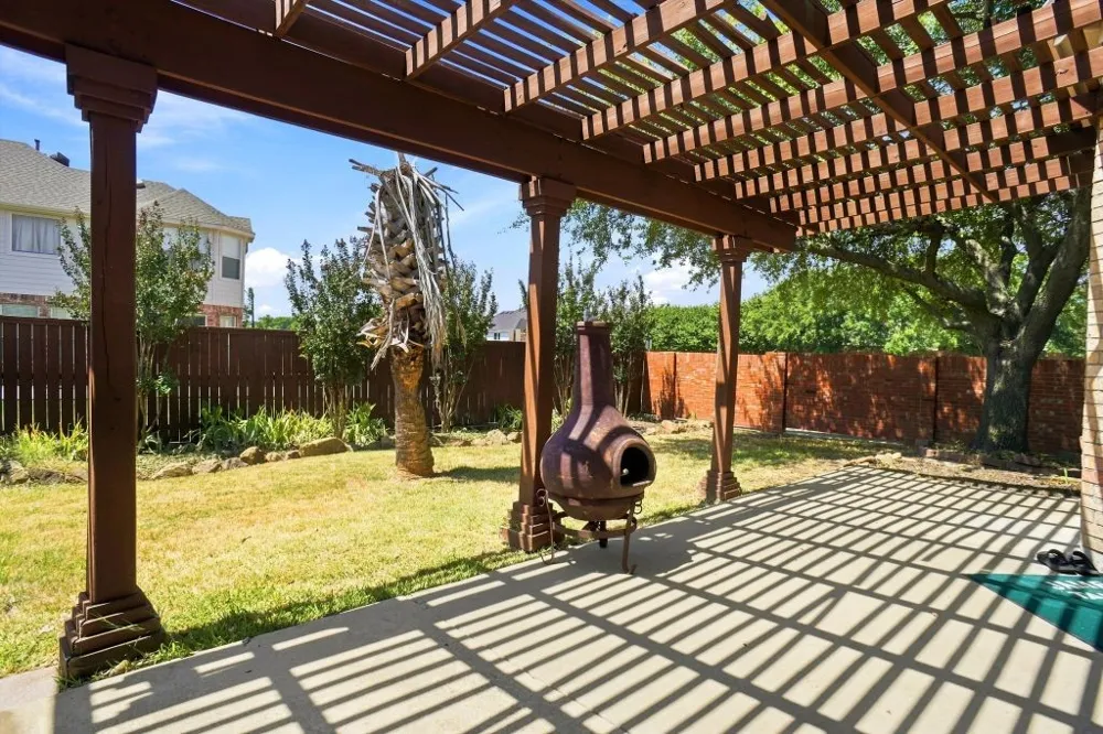 1915 Ledgemont Court Allen, TX 75013