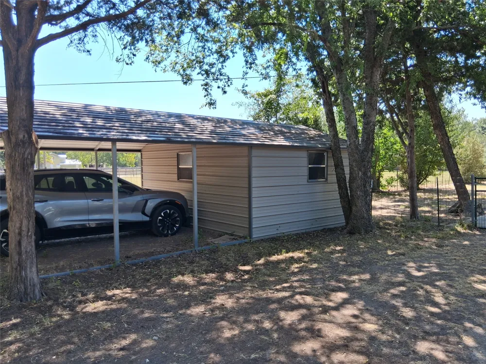2619 Charity Road Commerce, TX 75428