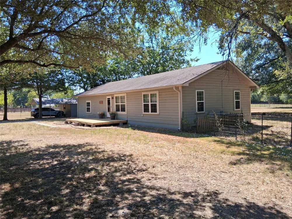 2619 Charity Road Commerce, TX 75428