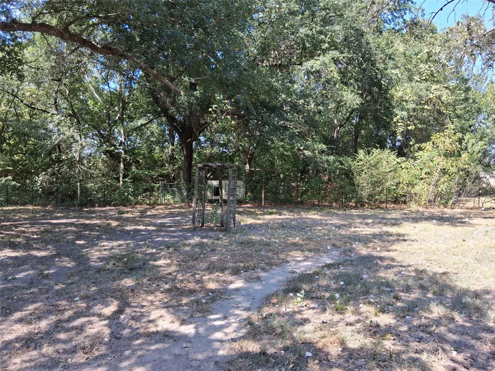 2619 Charity Road Commerce, TX 75428