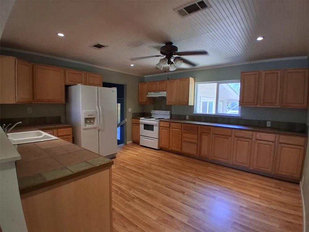2619 Charity Road Commerce, TX 75428