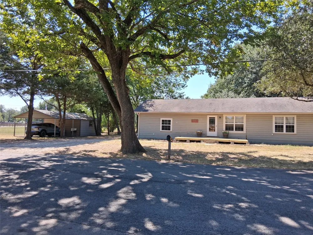 2619 Charity Road Commerce, TX 75428