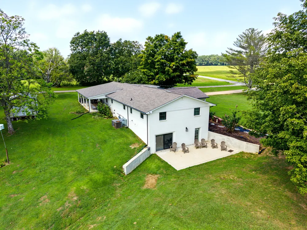 54 Purcell Rd Leoma, TN 38468