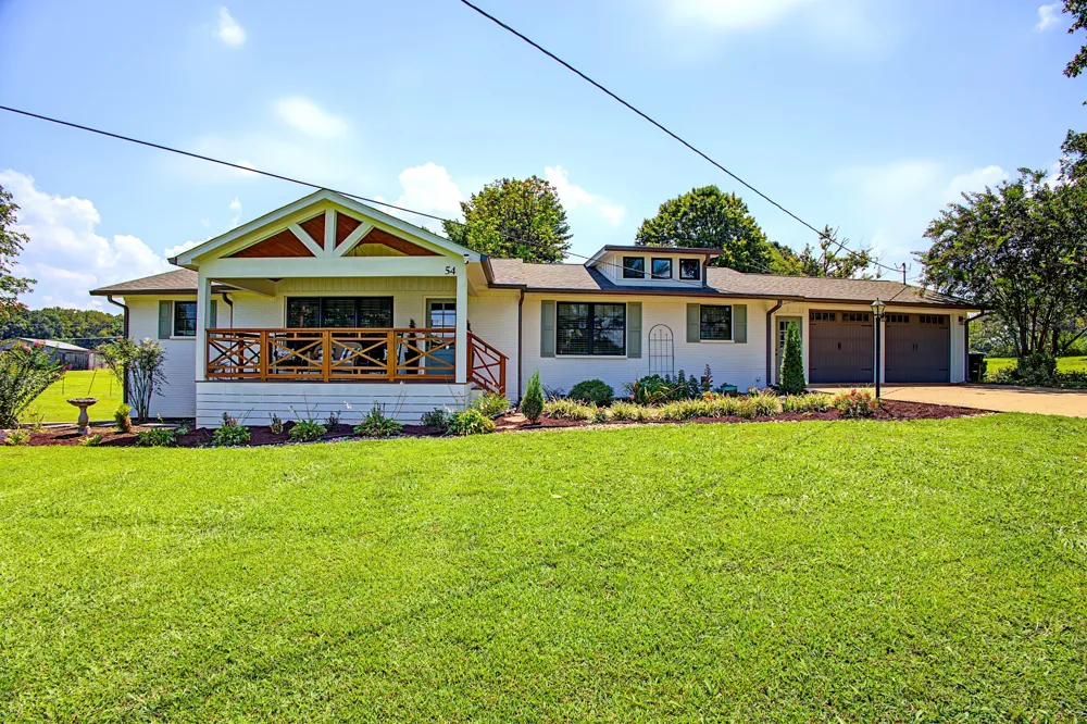 54 Purcell Rd Leoma, TN 38468