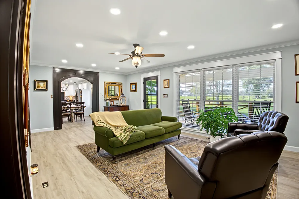 54 Purcell Rd Leoma, TN 38468