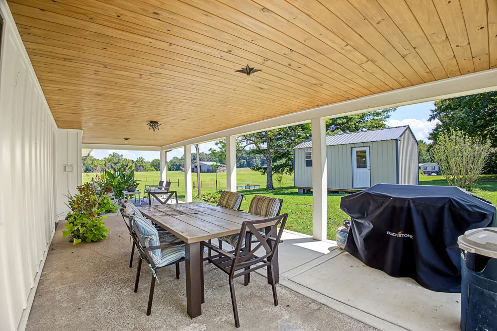 54 Purcell Rd Leoma, TN 38468