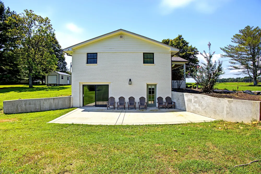 54 Purcell Rd Leoma, TN 38468