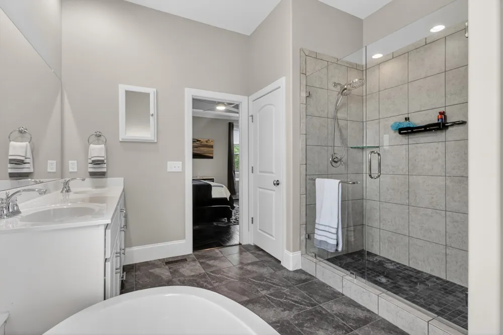 125 Ervin St Hendersonville, TN 37075