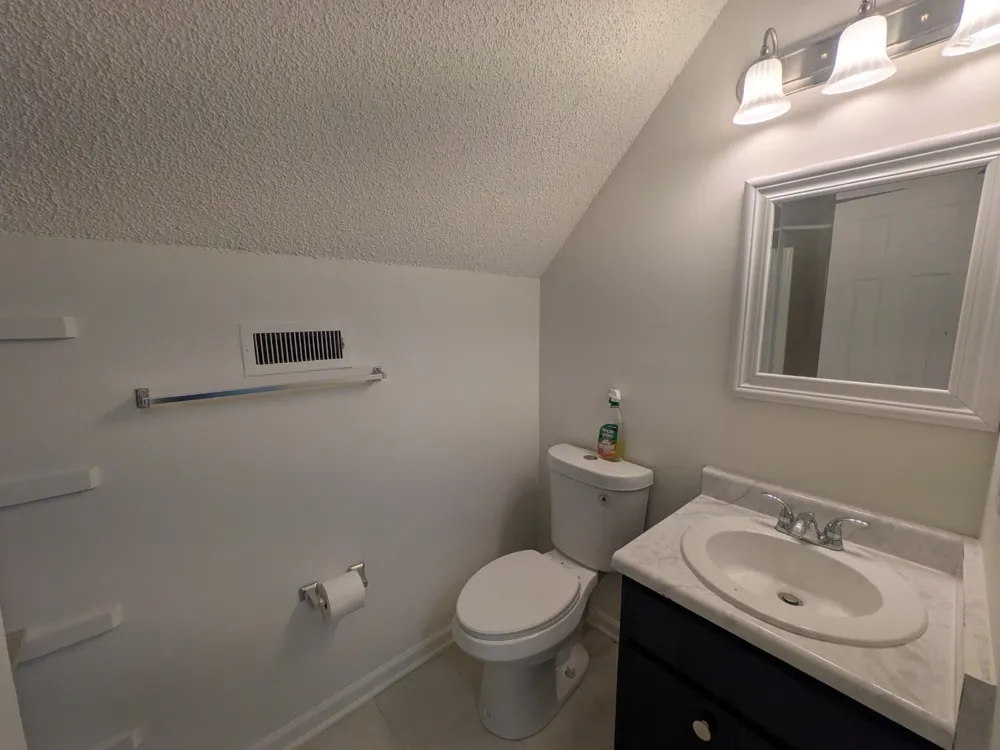 1107 Quail Ct W Nashville, TN 37214