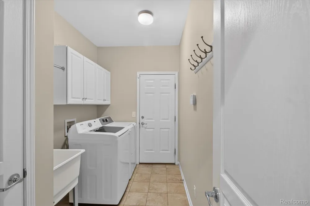 3578 Rainier Drive Oceola Township, MI 48843