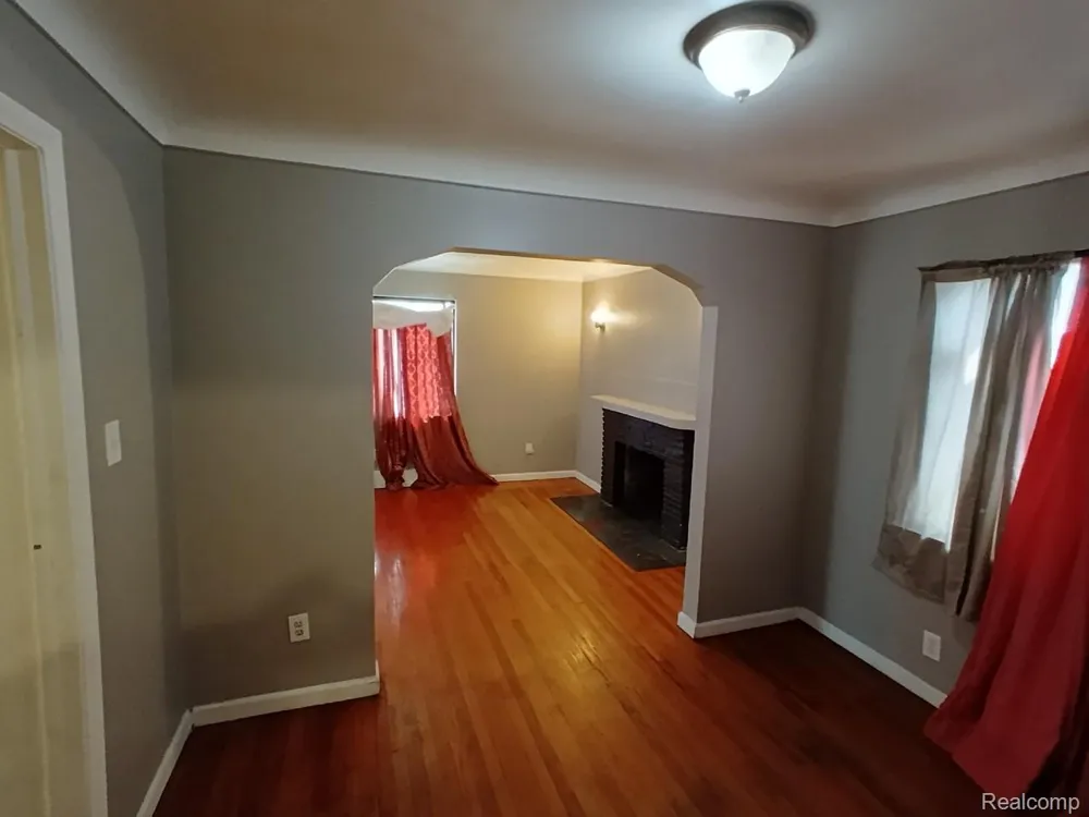 14435 Rossini Drive Detroit City, MI 48205