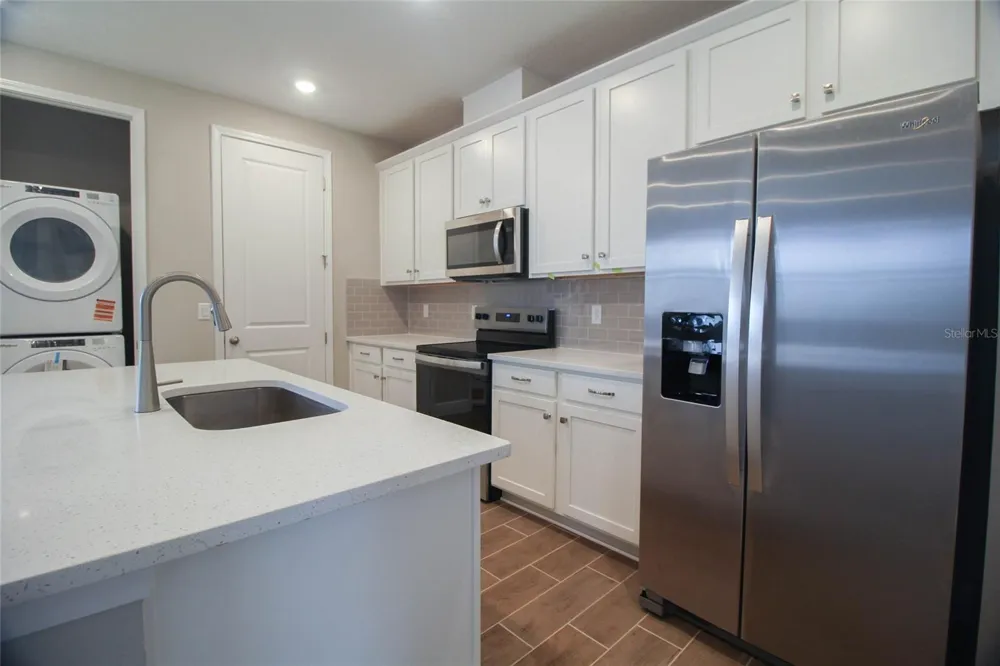 10159 HASSELMANN ALLEY Orlando, FL 32827