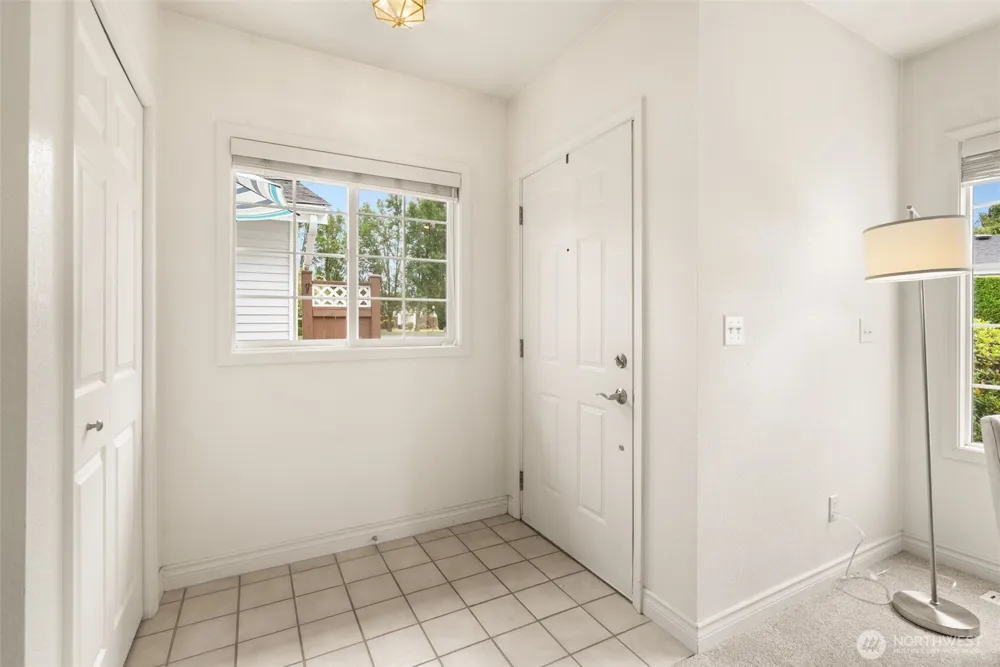 4718 Stratford Lane SE Olympia, WA 98501