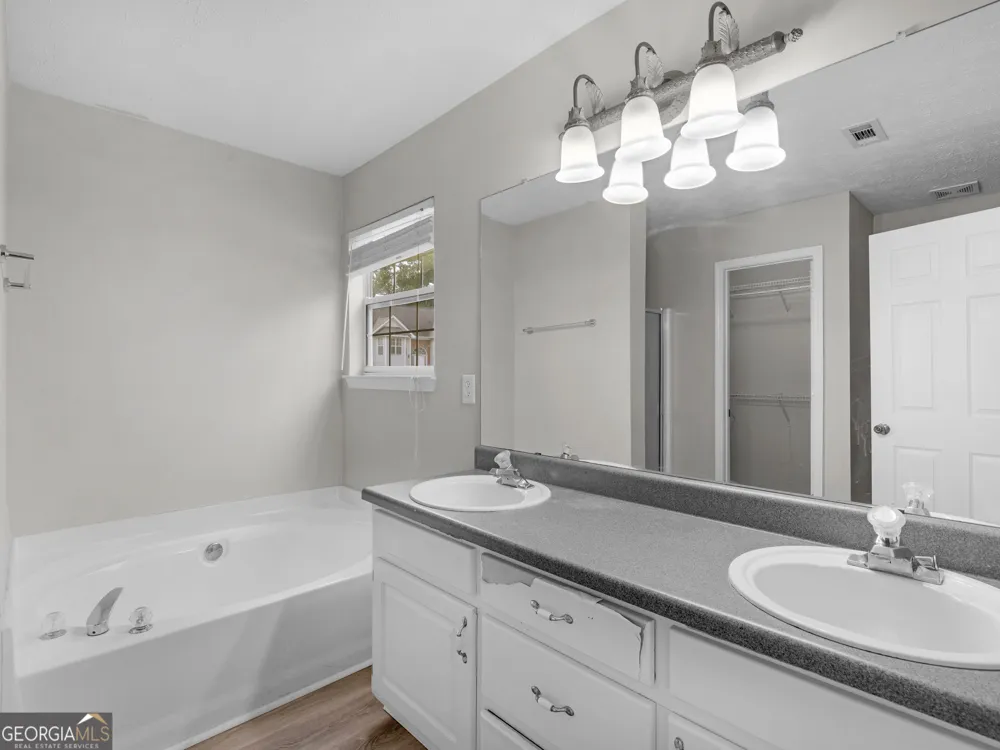 11704 Spring Lake WAY Fayetteville, GA 30215