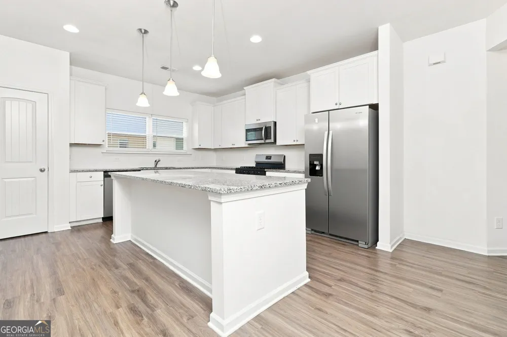 176 Bryon LN Acworth, GA 30102