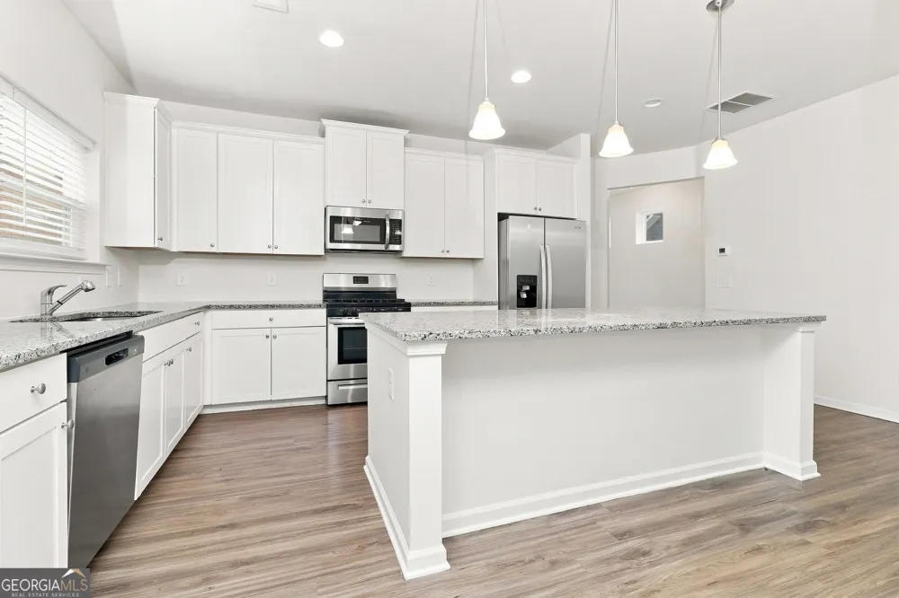 176 Bryon LN Acworth, GA 30102