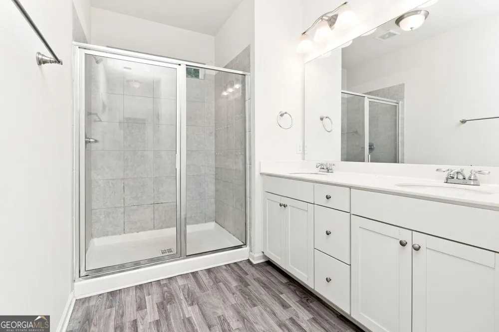 176 Bryon LN Acworth, GA 30102